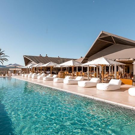 Gmundner Lodge Виндхук Экстерьер фото